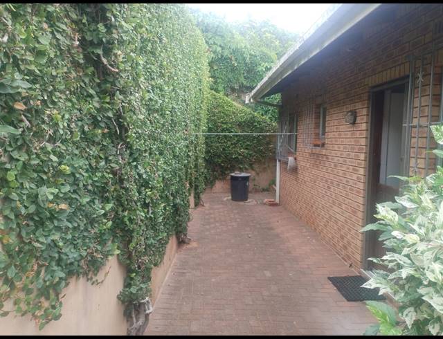 3 BEDROOM HOUSE FOR SALE IN BLUFF